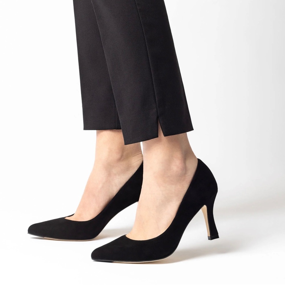 🆕 Jon Josef Paris22 Pump Pointed Toe Black Suede 3 Inch Heels 👠Open Box Sz 7.5